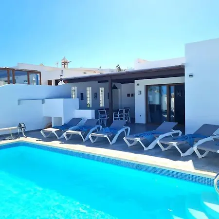 Villa Nitho - Heated Pool, Panoramic View, Privacy