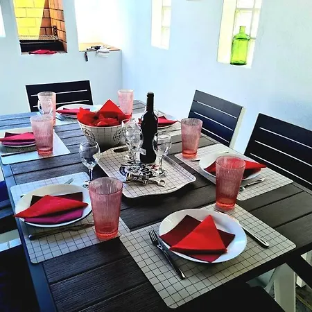 Nitho - Heated Pool, Panoramic View, Privacy Villa